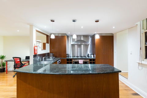 HELENA, 2BDR Fitzroy House - Tourism Canberra 5