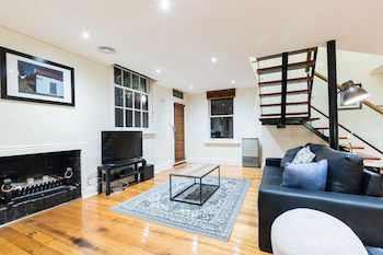 HELENA, 2BDR Fitzroy House - Tourism Canberra 2