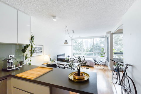 ISAAC, 1BDR South Melbourne Apartment - Tourism Canberra 4