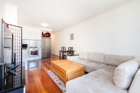 PIPER, 1BDR Southbank Apartment - Tourism Canberra 3
