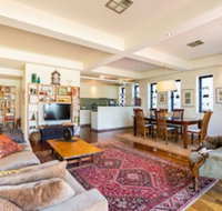 BELLE 2BDR Melbourne Apartment - Tourism Canberra
