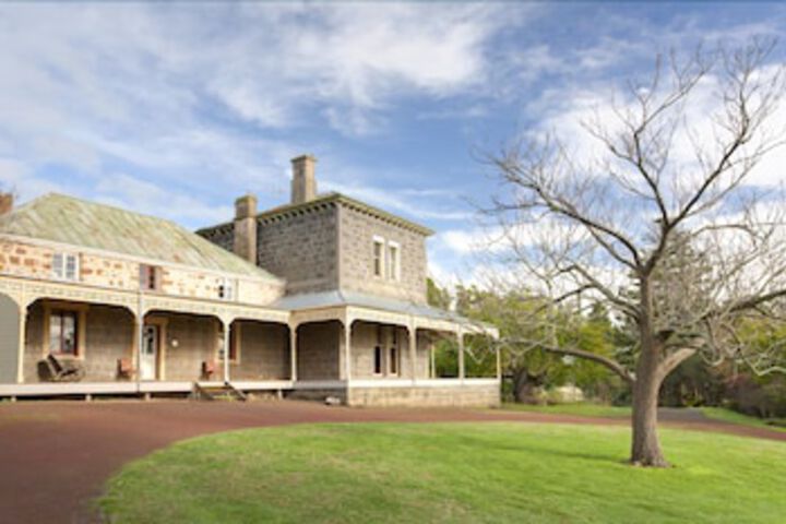 Tourism Canberra