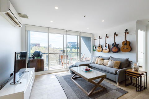 YUKI, 1BDR Melbourne Apartment - Tourism Canberra 1