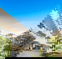 Adina Serviced Apartments Canberra Dickson - Tourism Canberra
