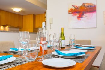 Luxurious Perth Townhouse - Tourism Canberra 6