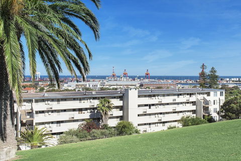 Celina's Ocean View Studio - Adults Only - Tourism Canberra 2