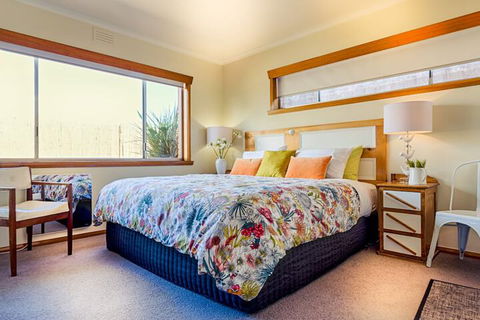 Ulverstone Boutique Accommodation - Tourism Canberra 7