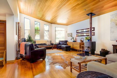 Ulverstone Boutique Accommodation - Tourism Canberra 0