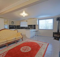 Cottage in the country - Tourism Canberra