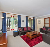 The Bay House 48 Government Road - Tourism Canberra