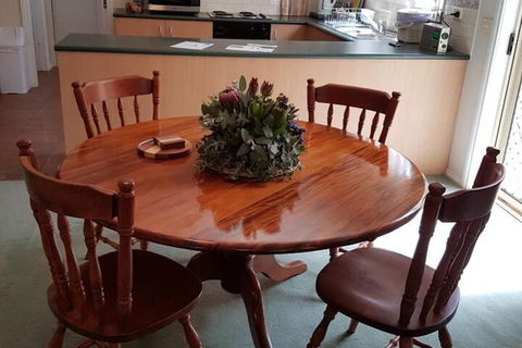 Cobram Cottage - Tourism Canberra 7