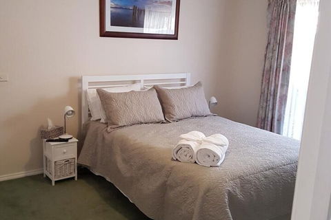 Cobram Cottage - Tourism Canberra 5
