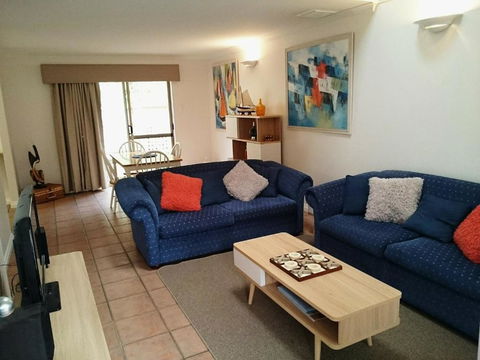 Beachside Apartment - Tourism Canberra 3