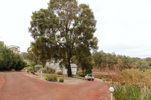 Nannup Hideaway - Tourism Canberra 1