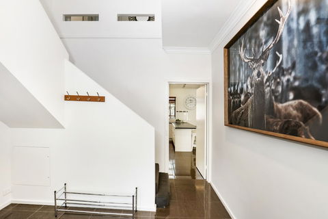 Elk Estate - Tourism Canberra 1