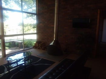 Guyra Summit Caravan Park - Tourism Canberra 1