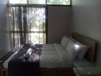 Guyra Summit Caravan Park - Tourism Canberra 6
