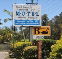 Black Swan Waterfront Motel Not Suitable for Children - Tourism Canberra