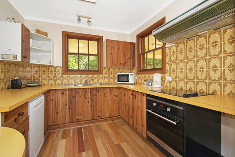 Merrivale Nut Groves - Tourism Canberra 2