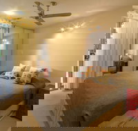 Ming Apartments 1 1 / 236 Marine Parade