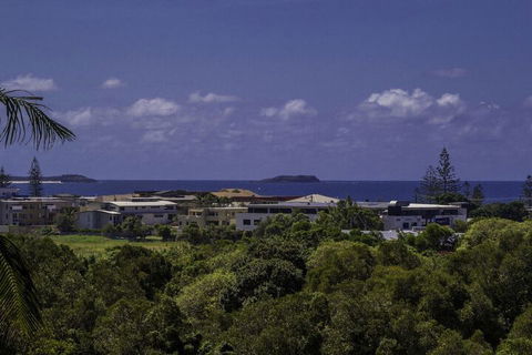 KINGSCLIFF HOLIDAY HOME On The HILL SYDS VIEW - Tourism Canberra 2
