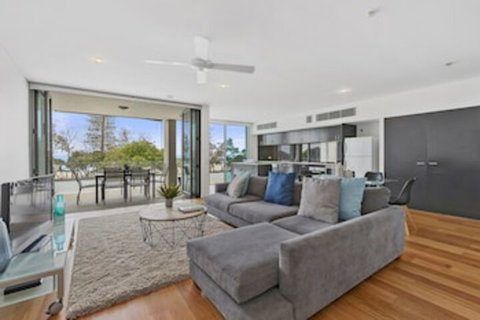 KINGSCLIFF NOR NOR EAST 101 On MARINE PARADE - Tourism Canberra 0