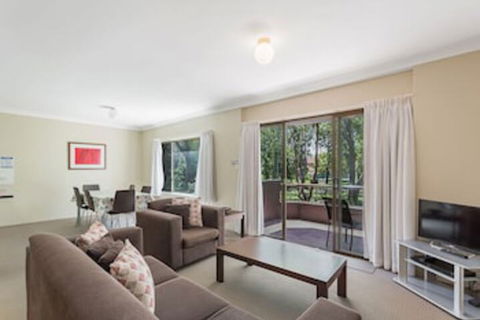 Maeva Lodge Unit 3 / 14 Gretel Close - Tourism Canberra 0