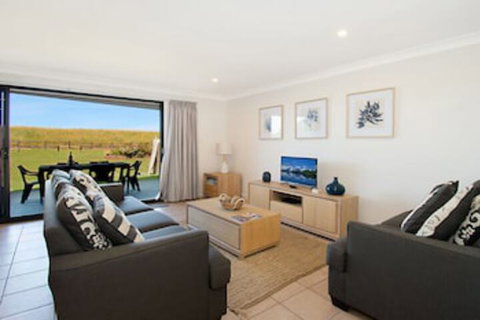 Sunrise Reef Unit 4 Lennox Head - Tourism Canberra 0