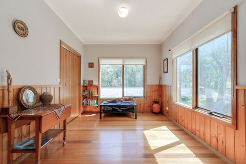 Halcyon - Tourism Canberra 7