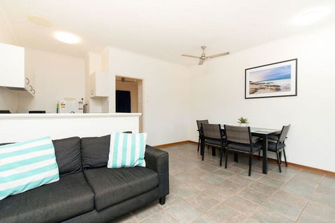 Cable Beach Apartments - Tourism Canberra 5