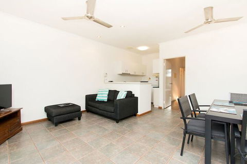 Cable Beach Apartments - Tourism Canberra 3
