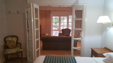 Two Sisters Chalets - Tourism Canberra 5