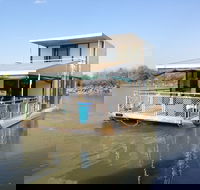 Corroboree Houseboats - Tourism Canberra