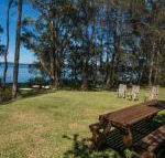 Tuppys on the Lake - Tourism Canberra