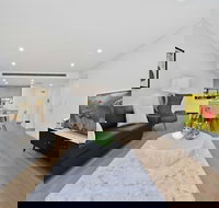 Ultra Modern Luxurious home in Tranquil Sydney - Tourism Canberra