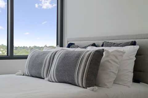 New Contemporary Apartment Near Macquarie Centre - Tourism Canberra 1
