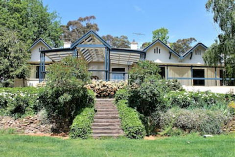 Cobbs Hill Estate Homestead - Tourism Canberra 0