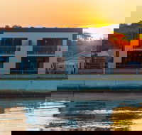 Ulverstone Waterfront Apartments - Tourism Canberra