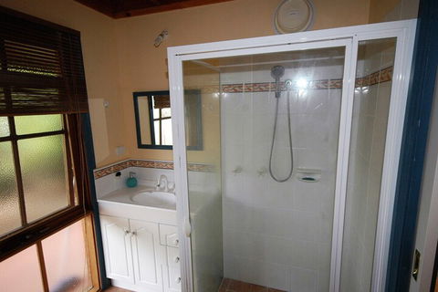Garden Cottage Beechworth - Tourism Canberra 3