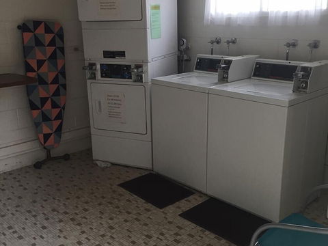 Acacia Caravan Park - Tourism Canberra 3