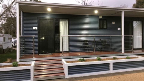 Acacia Caravan Park - Tourism Canberra 4