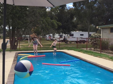 Acacia Caravan Park - Tourism Canberra 0