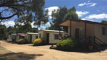 Acacia Caravan Park - Tourism Canberra 5