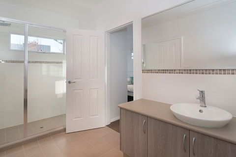 Casa Azzura - Tourism Canberra 4