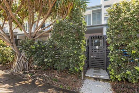 COASTAL CHIC At CASUARINA - Tourism Canberra 0