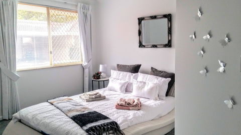 Camelias Boutique Cottage In Dianella - Tourism Canberra 2