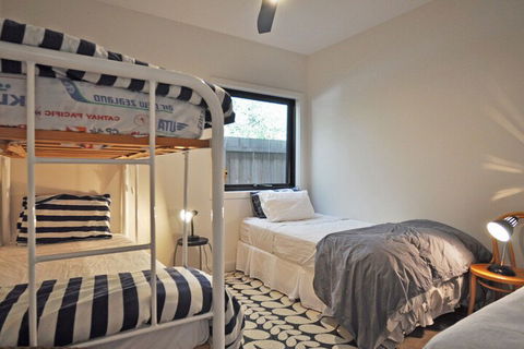 Armstrongs Close TO Beach - Tourism Canberra 5