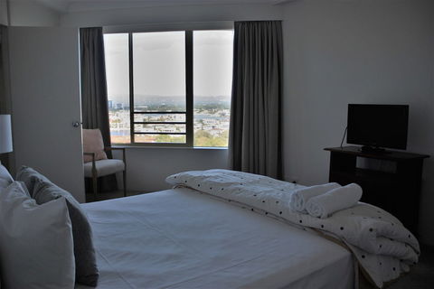 Contessa Holiday Apartments - Tourism Canberra 6