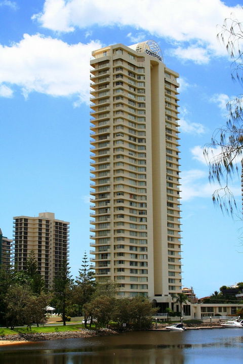 Contessa Holiday Apartments - Tourism Canberra 1