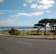Portarlington Holiday Units  Pool - Tourism Canberra
